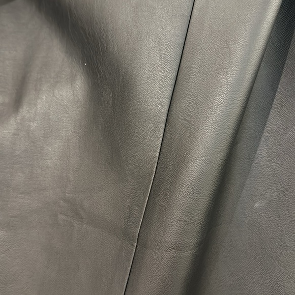 Ted Baker Oolive faux leather skirt (US 6/TB 2) - Picture 8 of 8